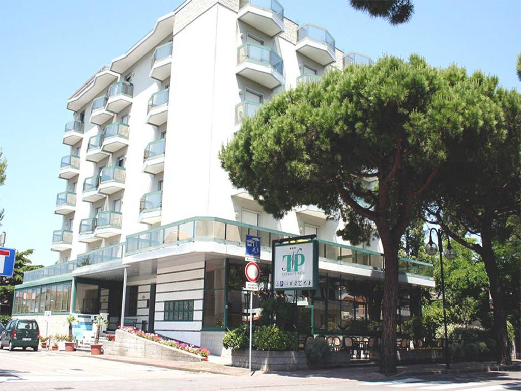 New Tiffany's Park 3*